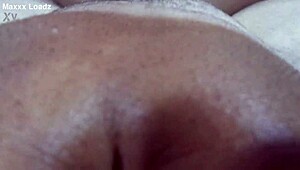 MILF Latina bokong montok digenjot anal