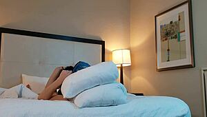 Petite alternative woman sucks dick in casual encounter