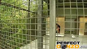 Prachtige Shalina heeft strakke geneukte kut volgepompt met zaad