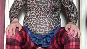 i deepthroat dildo, shly