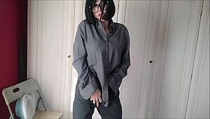 lavinia looks so hot even dressed as a man, i can’t stop starin’!