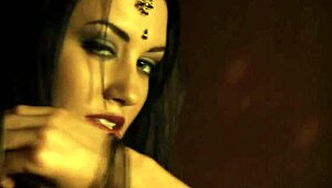 Macam Mana Dia Guna Hadiah Eksotiknya Begitu Bagus? Si Asia Menggoda Cantik!