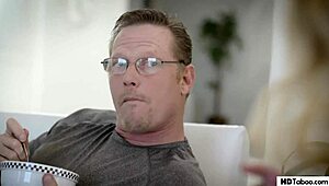 have a good day with christina cinn and mackezie moss in fun roleplay