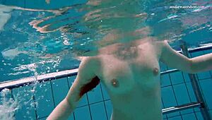 i'm liza bubarek underwater