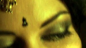 How Does She Use Her Exotic Gifts So Well? Stunning Asian Tease!