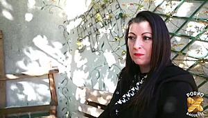 Yvanna une brunette très coquine