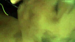 Aku hisap kontol besar hitam monster bekas aku yang gergasi