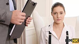 Teen 18+ wife gives rimjob