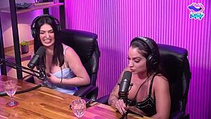 A Giselle Berdnarski Deixou A Monique Bertolini Com Muito Tesão 😍