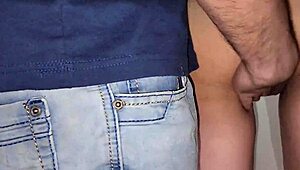 मैं भतीजी के साथ लिफ्ट में सेक्स करता हूं और यूनिवर्सिटी के गलियारों में चोदाई करते हैं