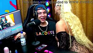 andressa sanchez sensualizou gostoso pro ruan ela meteu o rabo na câmera e colocou o pau dele pra fora - podcast pópum no barraco - completo no sheer red