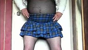 i'm a sissy crossdresser who loves bisexual fun