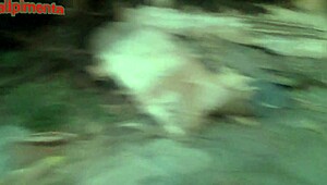 Transando com Gostosa na Colônia Marginal. Sem Camisinha, Goza no Cuzinho!