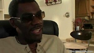 Blonde milf enjoys bbc