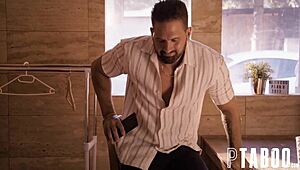 Dm my derriere, lorenzo viota melanie tucker