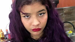 Me Follo El Co�o De La Perra De Mi Hermanastra En La Cocina