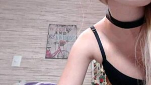 hey latina camgirl, how do you fit 5 huge anal balls in that gaping ass?