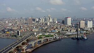 I-I can't believe those two ebony boarding school lesbian teen 18+s are licking each other's pussy and tits while fucking with their new toy, it's so hot!