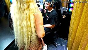 andressa sanchez sensualizou gostoso pro ruan ela meteu o rabo na câmera e colocou o pau dele pra fora - podcast pópum no barraco - completo no sheer red