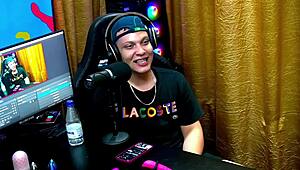 andressa sanchez sensualizou gostoso pro ruan ela meteu o rabo na câmera e colocou o pau dele pra fora - podcast pópum no barraco - completo no sheer red