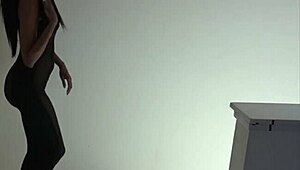 freeze and grope that ass in pantyhose