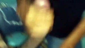 수수섹시카비베 부주의 이웃한테 물난 펠라 받고 개포식 박히기