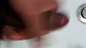 want to see group fucking by hand threesome?