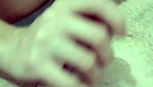 Minha empregada me deu o peitinho pra gozar, she said during our sexy massage session