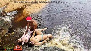 Gak bisa tahan dua penyihir Latina di Halloween, Eliane Furacao dan Lorrany Exotica!