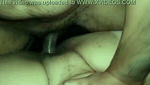 Mi hermanastra gime delicioso mientras mi polla le da un masaje, he whispered