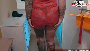 CURVY TEEN GETS FACIAL!