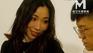 Modelmedia Asia tukar pasangan untuk hari Valentine putih blowjob seronok