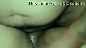 น้องต่างมารดาครวญเสียวตอนควยนวดหี เธอกระซิบ