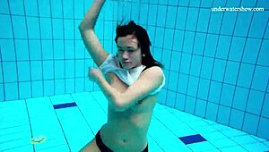 Horny teen 18+ gets naked fast and shows her sexy body