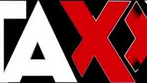 야, 이 일본 빨간 머리 보지에 장난감 쑤셔 넣어! 😍