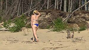 Bikini Milf Masturbates in Colorful Beach Outfit