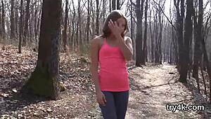 Lovely Teen Provides Oral Service In POV And Receives Intense Attention