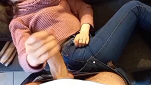 mi tia me da una mamada cuando mi tio no est�