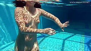 jessica adored the producer with her sexy look