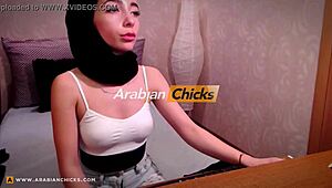 arabicvirgo to fans: watch me twerk on webcam now!