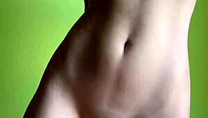 maiskii’s wet shaved pussy begs for your touch tonight