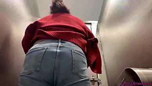 Damn! My big butt leads straight to toilet action!