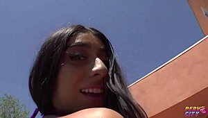 Violet Myers' Big Ass Bounces on Huge Cock, Deepthroat to Cumshot