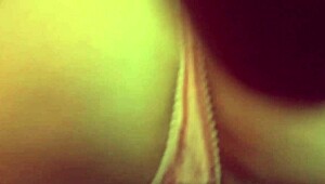 ยั่วกางเกงในสีชมพูในฝันเฟติช