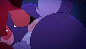 Дейн Джонс страстно трахает милую брюнетку на диване