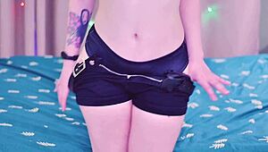 Jestem Nazuna Nanakusa, cosplayerka hentai, moja ciasna różowa cipka dochodzi mocno z nowym wibratorem Juntame