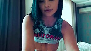 oh, this latina slut in lingerie, can you resist her webcam show?