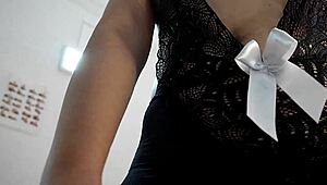 Steamy homemade video of horny Colombian woman indulging in sensual masturbation and more.