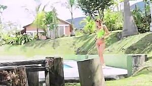 Serena's perfect body gets fingered in amateur scene.