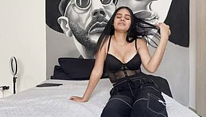 Encountering a young woman with impressive features